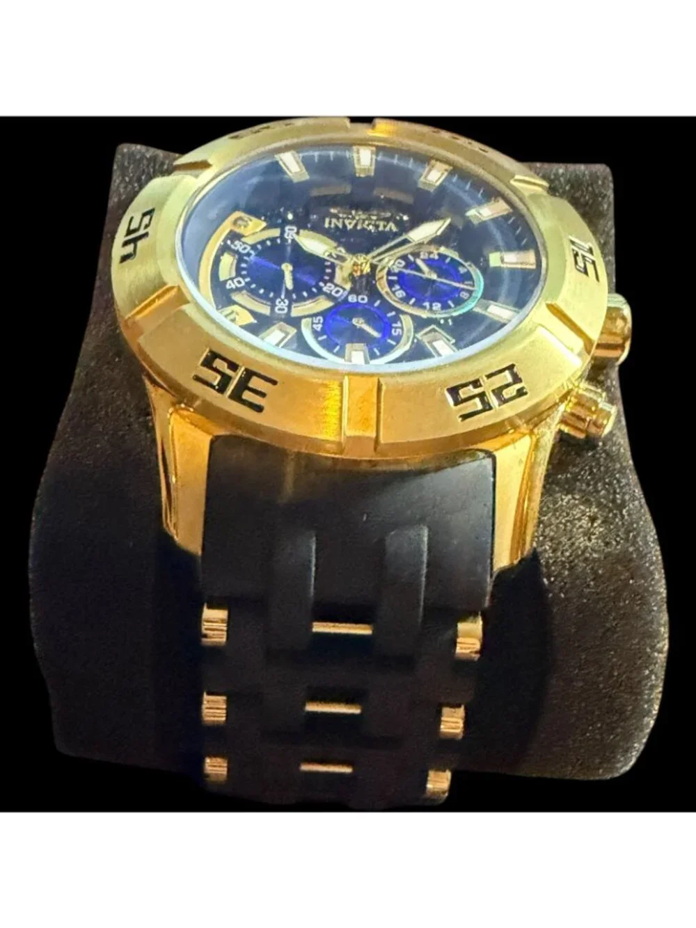 Invicta Sea Spider Chronograph Men's Watch Model 26538 Gold Tone Black Silicone